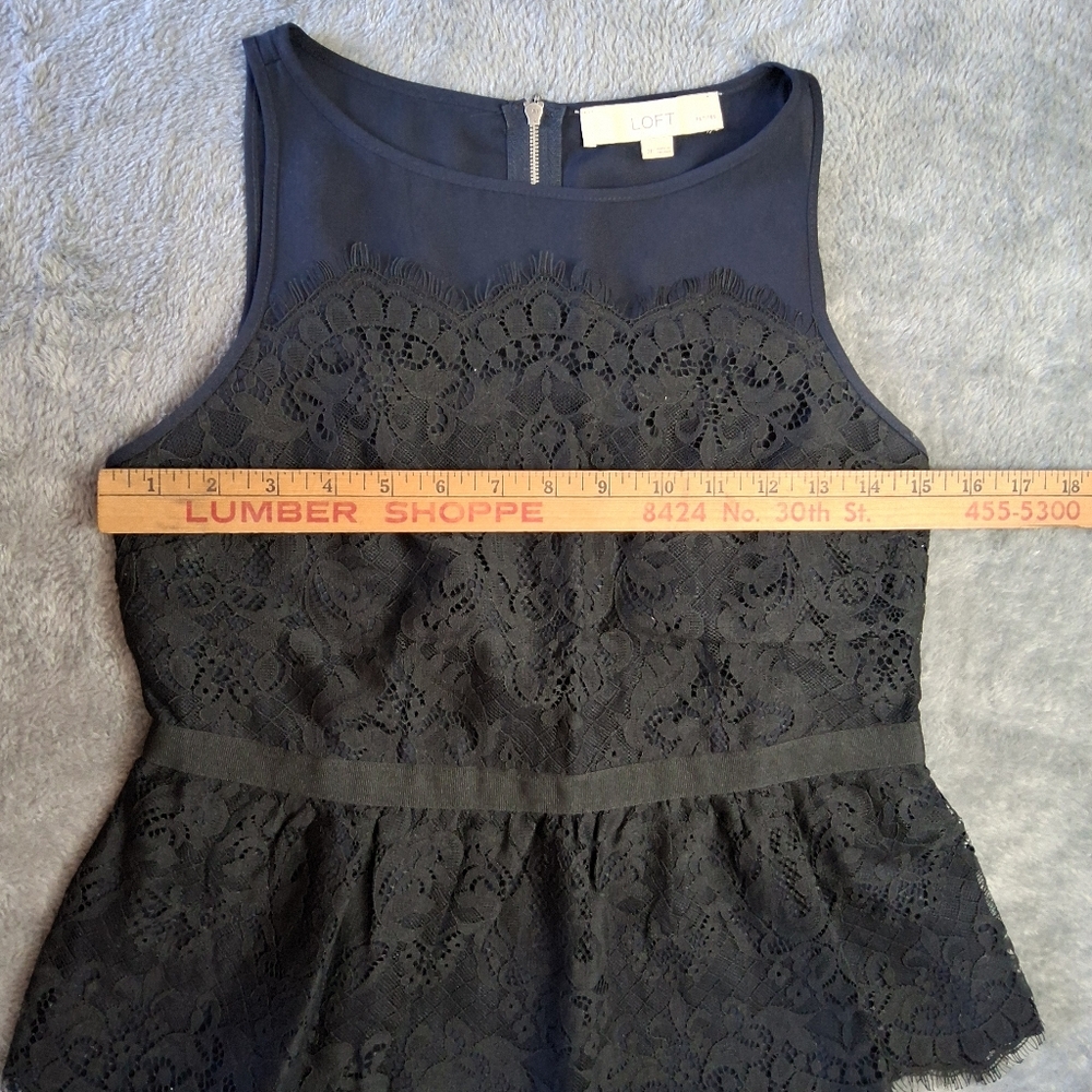 Ann Taylor Loft Lace Peplum Sleeveless Blouse Navy & Black Size 2 Petite - Picture 7 of 12
